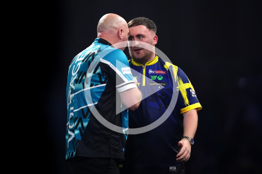 Luke Littler Beats Rob Cross