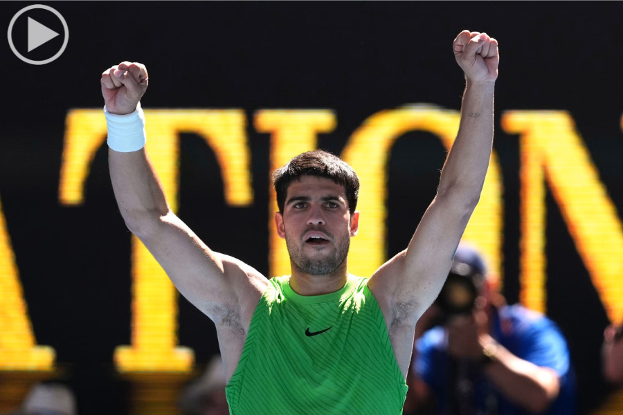 Carlos Alcaraz v Corentin Moutet